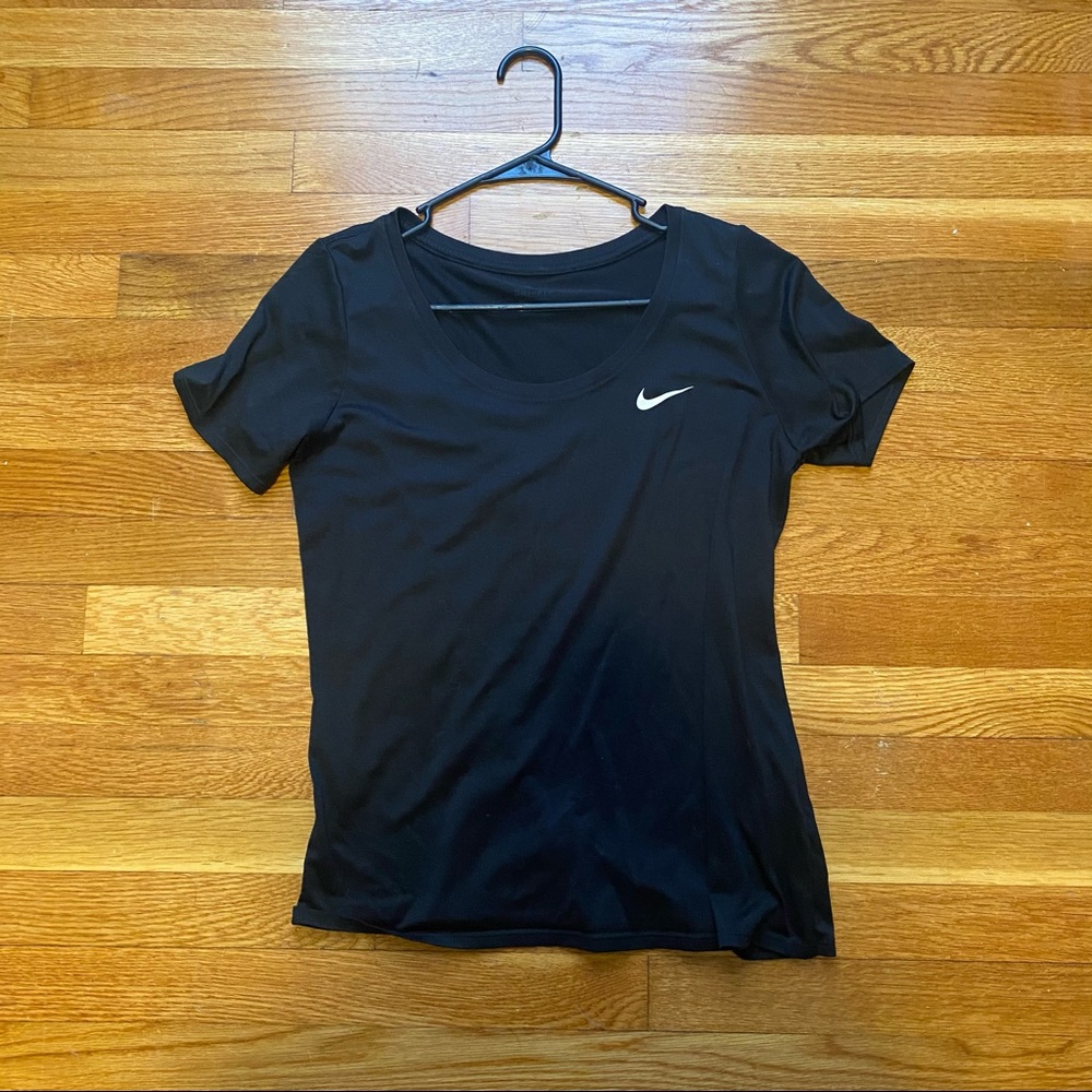 Nike dri fit tshirt black
